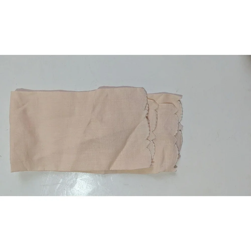Vintage Peach Linen Dresser‎ Scarf Floral Embroidered Scalloped Edge 18x12